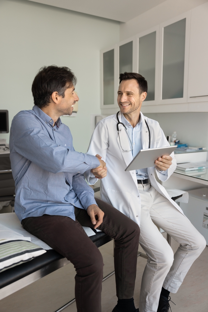 Home satisfied,middle aged,patient,received,clear,explanation,of,condition,agreed,on